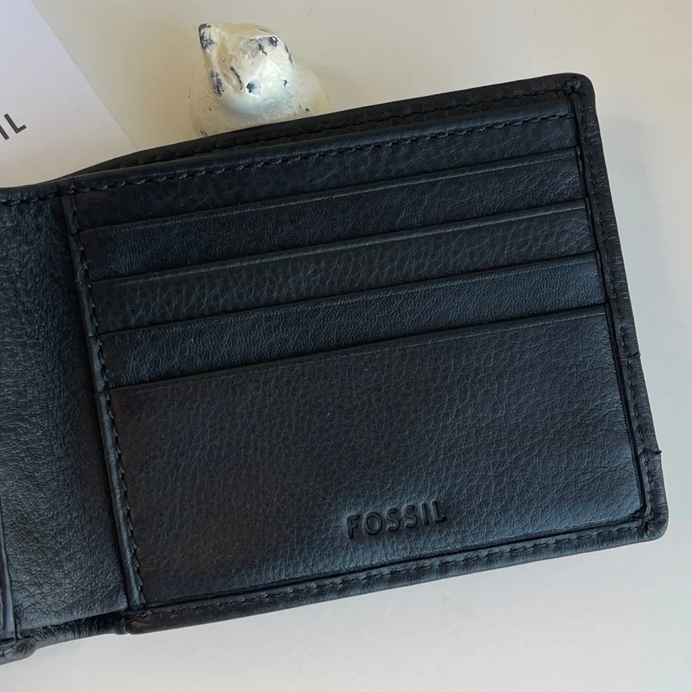 Fossil Men’s Lufkin Bifold Genuine Leather Black Wallet